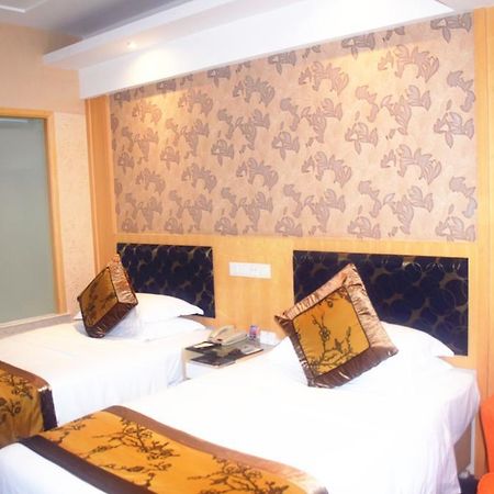 Puxi New Century Hotel Shanghai Bagian luar foto