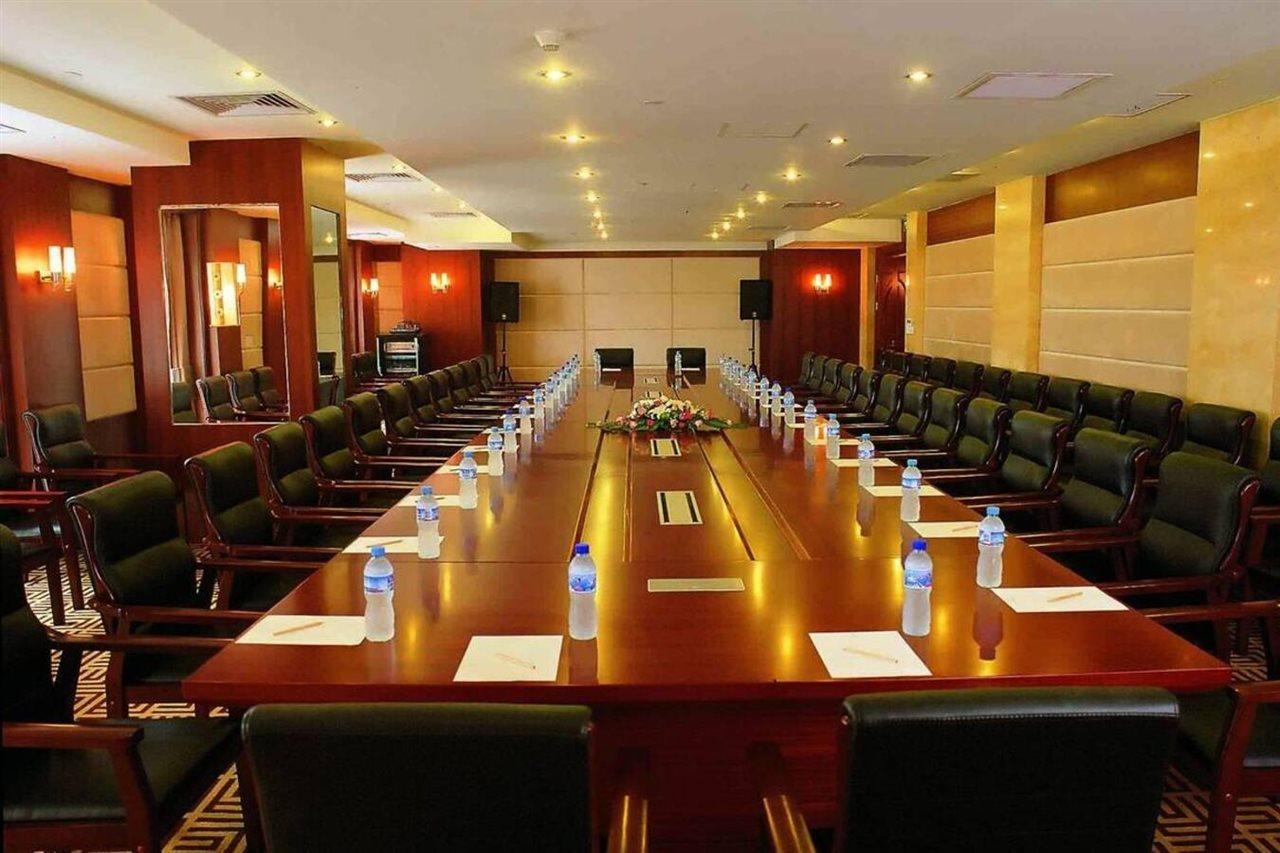 Puxi New Century Hotel Shanghai Bagian luar foto