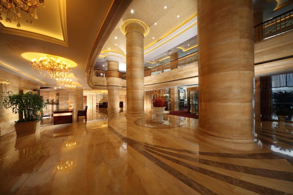 Puxi New Century Hotel Shanghai Bagian luar foto
