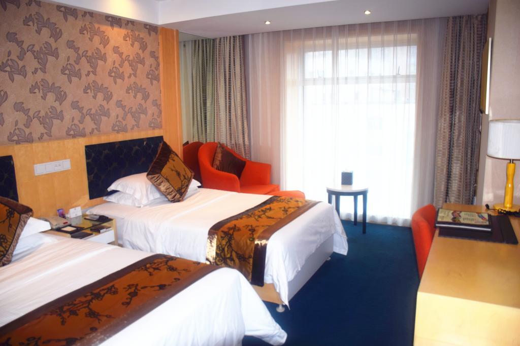 Puxi New Century Hotel Shanghai Bagian luar foto